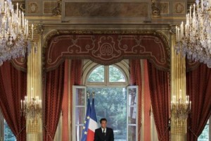 Que nous cache Nicolas Sarkozy derrière les murs du palais de l'Elysée ? - REUTERS/© Benoit Tessier / Reuters
